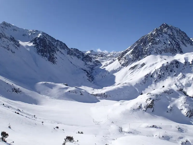 Restaurants et appartements hiver La Mongie Bagnères-de-Bigorre